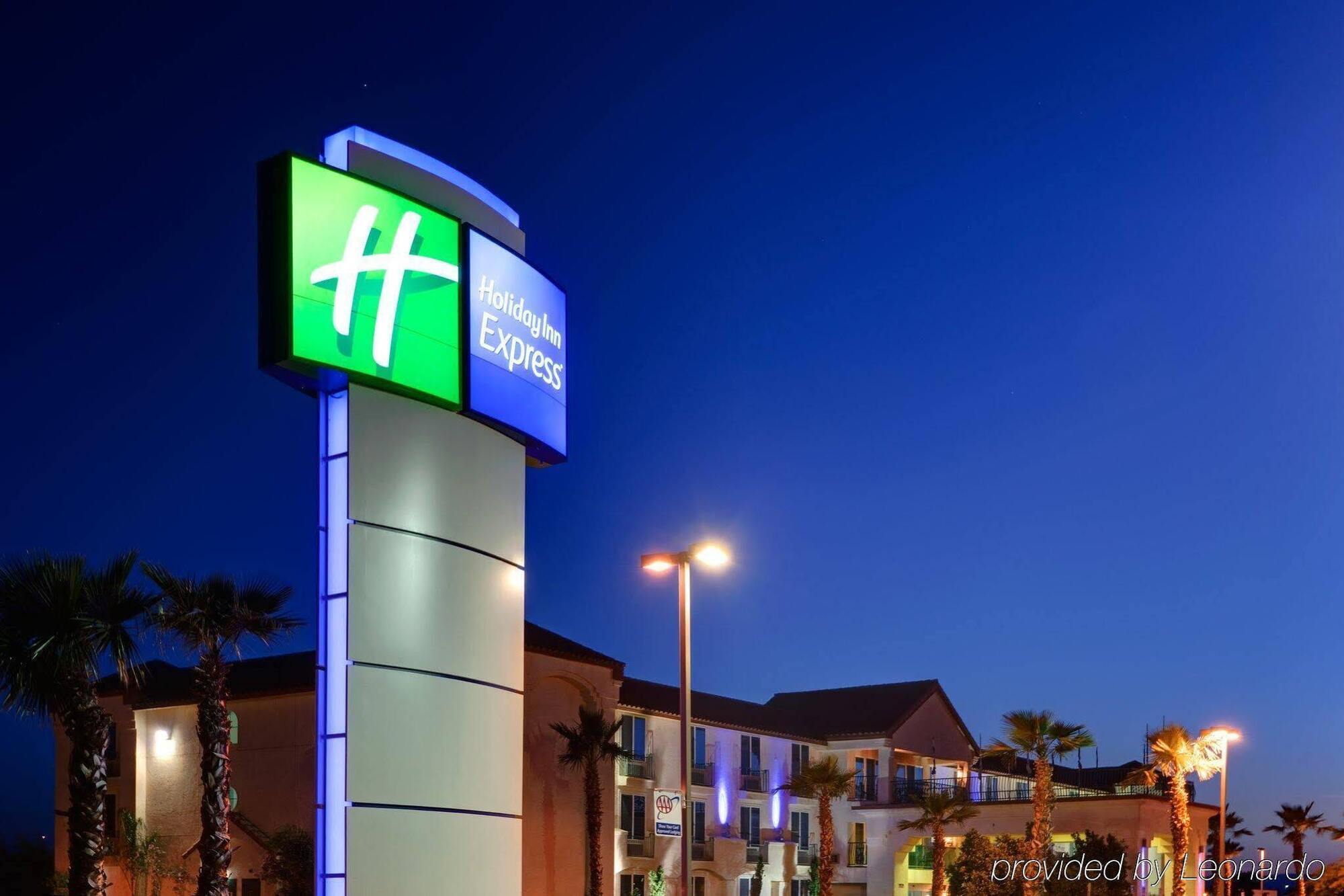 Holiday Inn Express Calexico, An Ihg Hotel Buitenkant foto